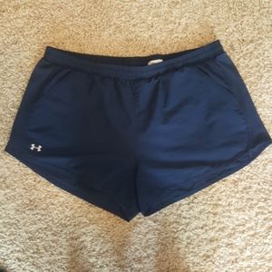Under Armour Loose Fit Short w/ built in underwear